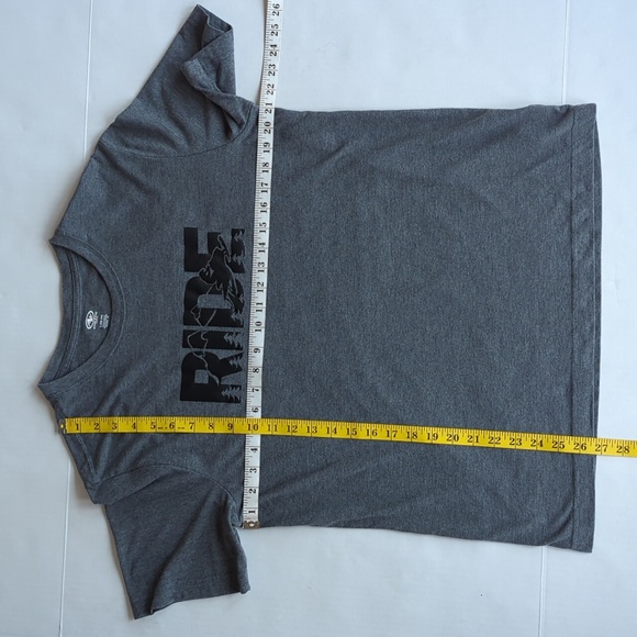 Lot of 2 Realtree/Athletic Works Graphic Crew Neck SS T-Shirts LARGE Gray - Picture 13 of 13